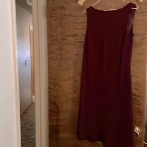 Jones Wear dress, size 12, color purple, knee length.